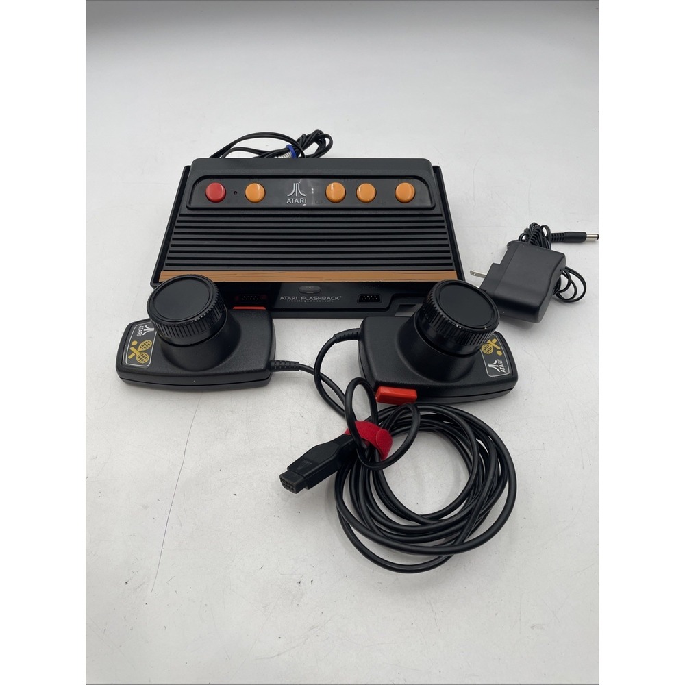 Atari Flashback Classic Game Console +Two Controllers